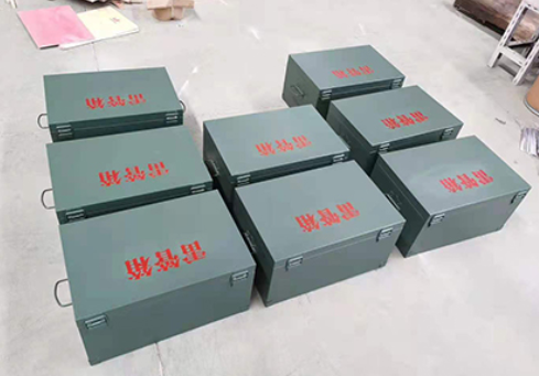 沾益炸药箱和雷管箱一般是怎么存放的？