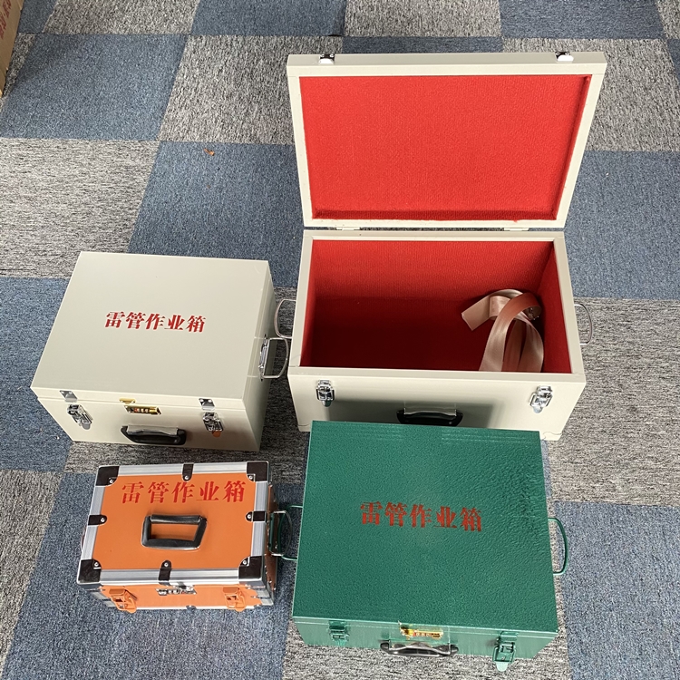 沾益爆破工程作业箱如何选择？玻璃钢与传统材质的全面对比